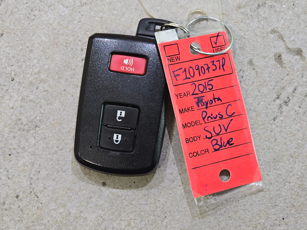 Thumbnail: 2015 Toyota Prius c - 20