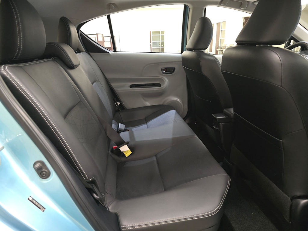 Thumbnail: 2013 Toyota Prius c - 26