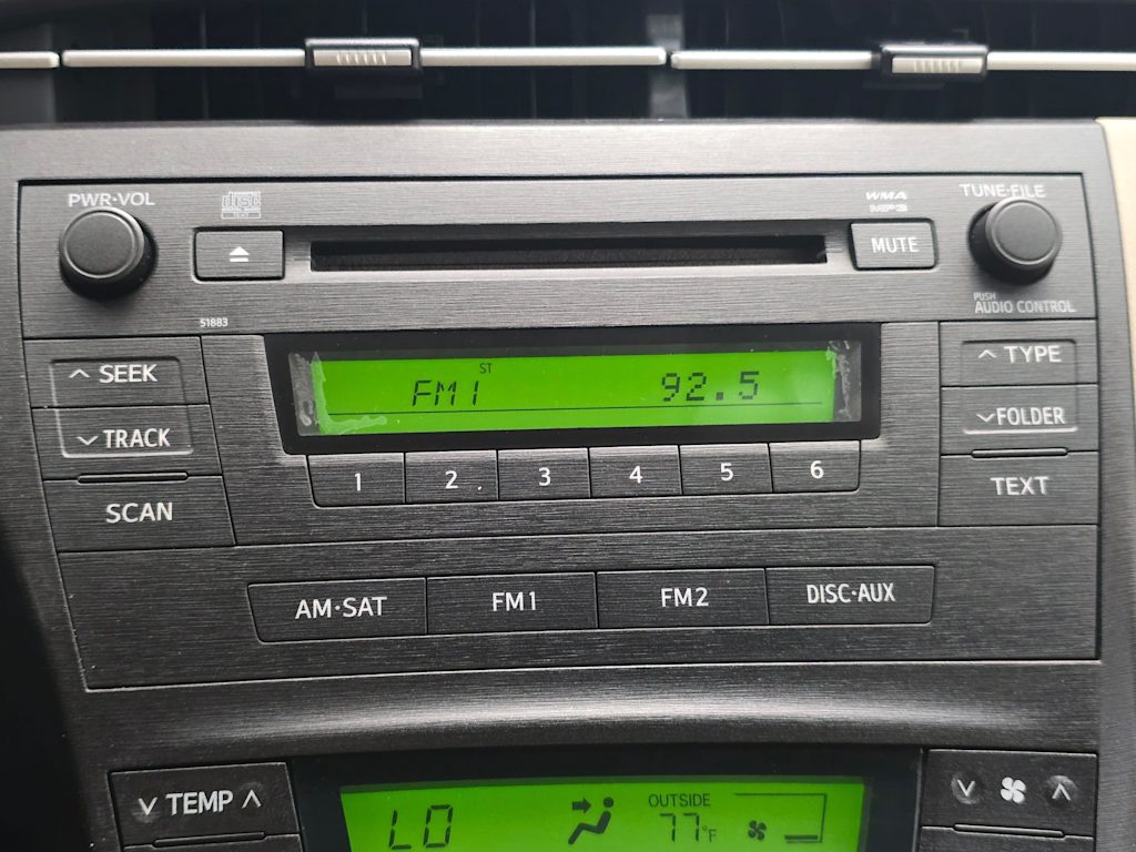 Thumbnail: 2010 Toyota Prius - 15