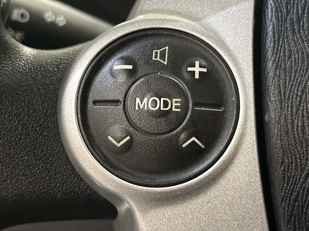 Thumbnail: 2010 Toyota Prius - 22