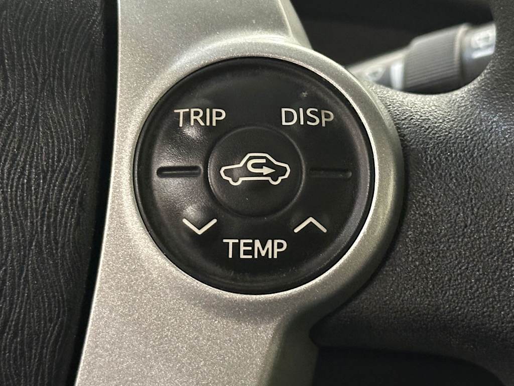 Thumbnail: 2010 Toyota Prius - 23