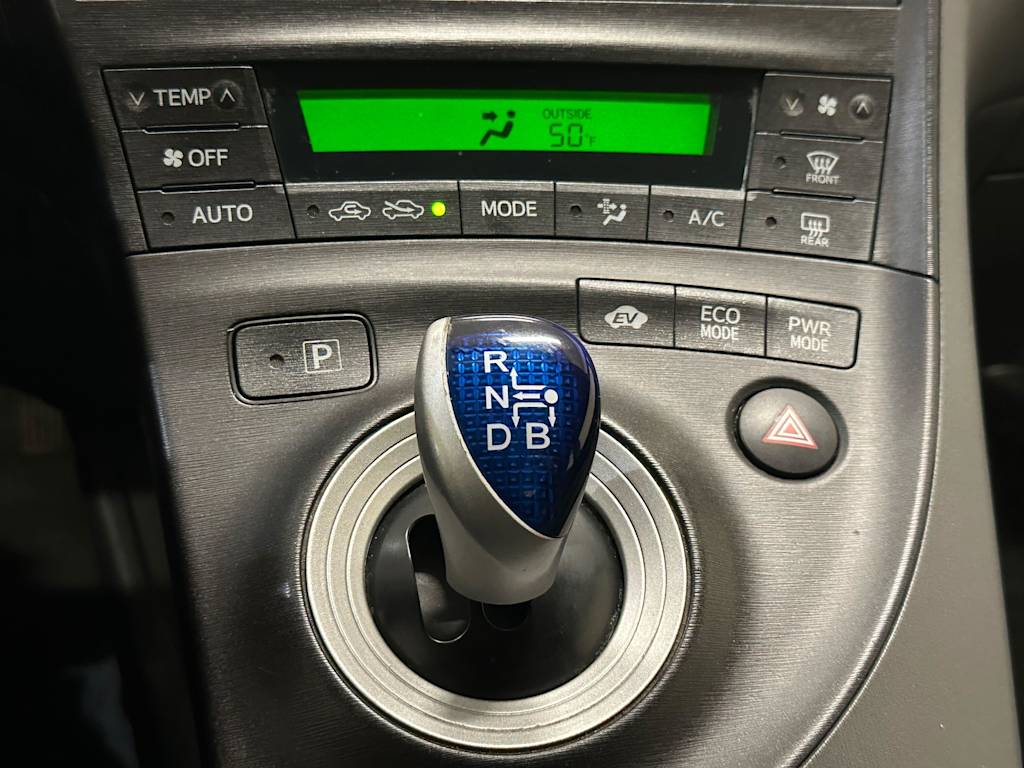 Thumbnail: 2010 Toyota Prius - 16