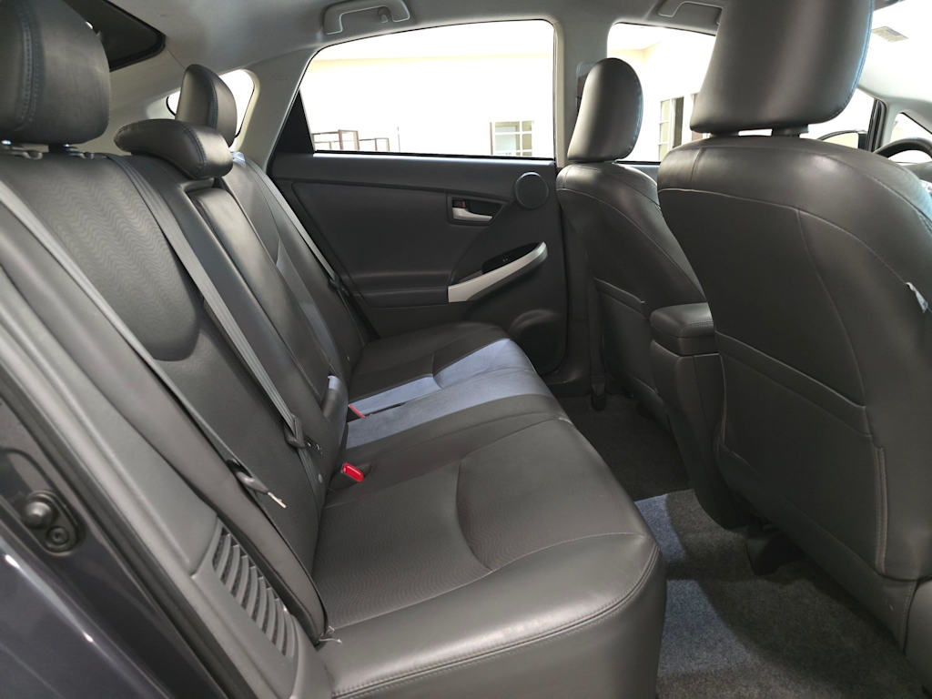 Thumbnail: 2011 Toyota Prius - 28