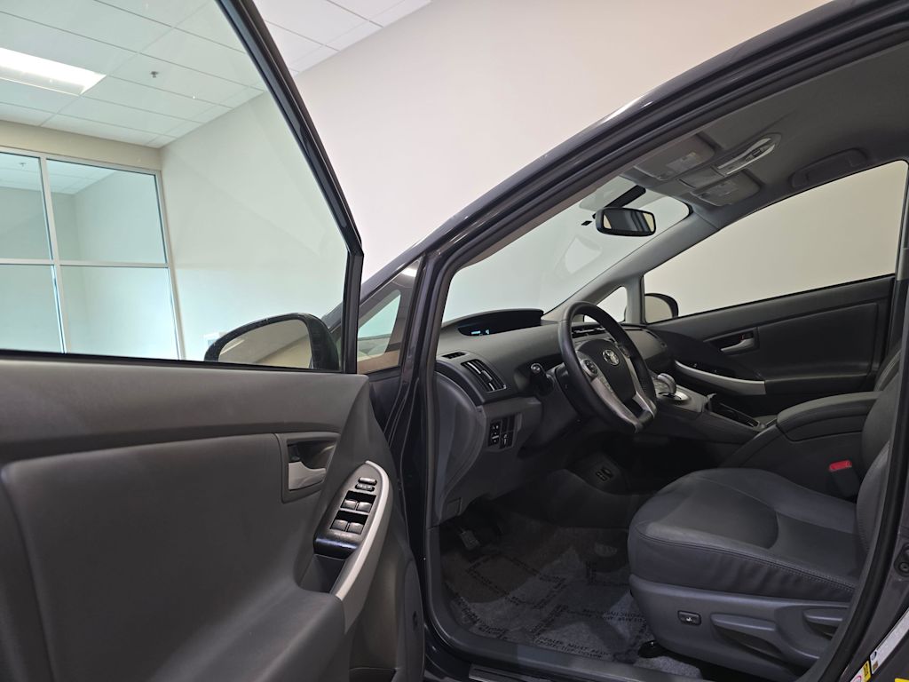 Thumbnail: 2011 Toyota Prius - 26