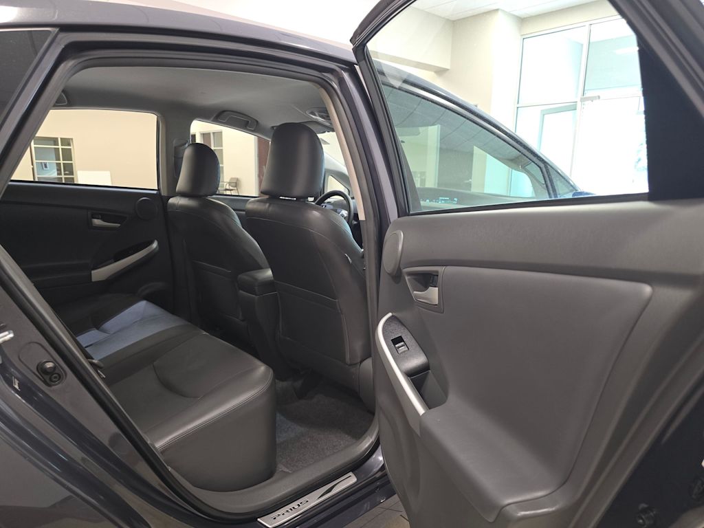 Thumbnail: 2011 Toyota Prius - 29