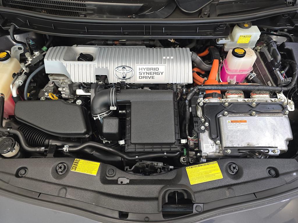 Thumbnail: 2011 Toyota Prius - 9