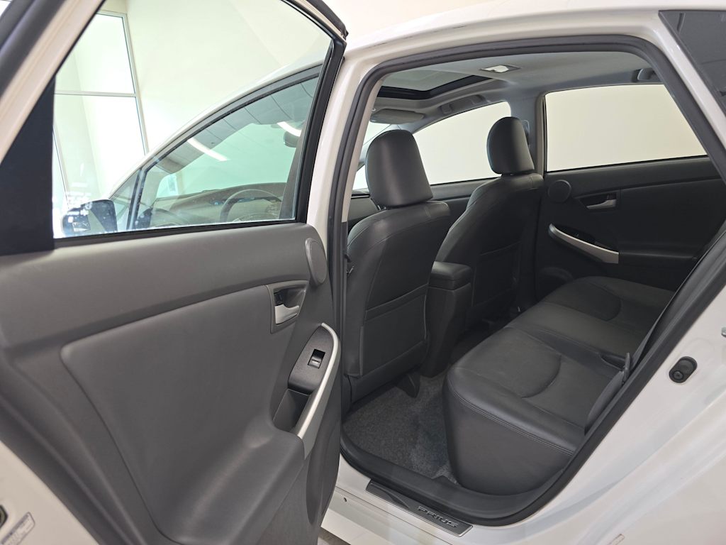 Thumbnail: 2010 Toyota Prius - 28