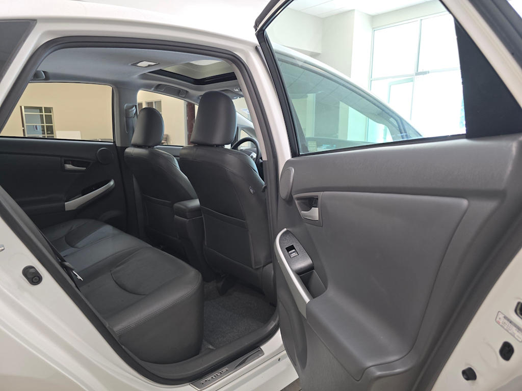 Thumbnail: 2010 Toyota Prius - 30