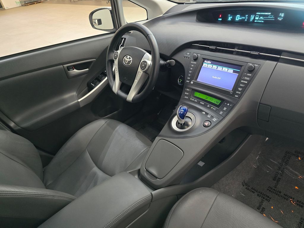 Thumbnail: 2010 Toyota Prius - 15