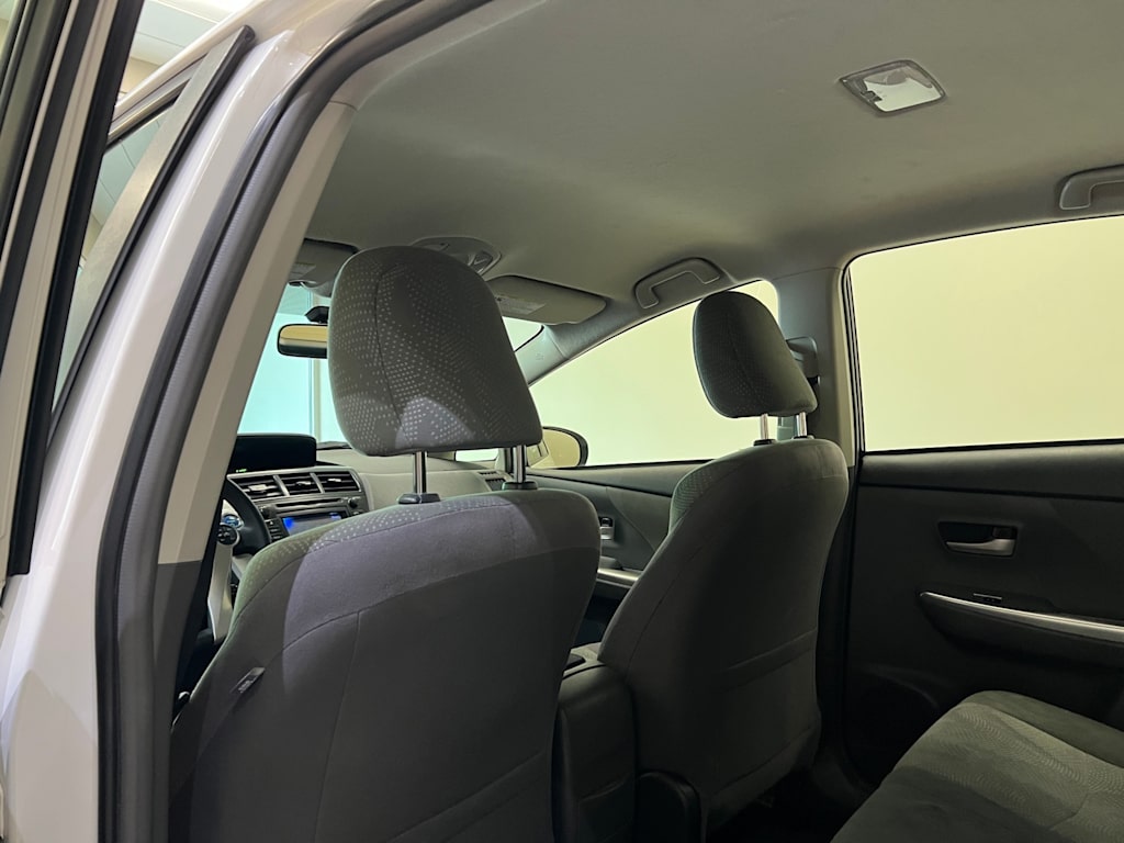 Thumbnail: 2012 Toyota Prius v - 13