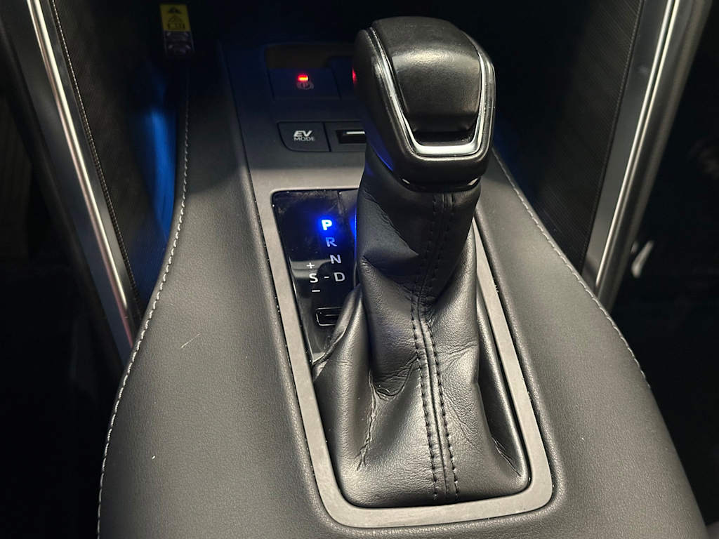 Thumbnail: 2024 Toyota Venza - 17
