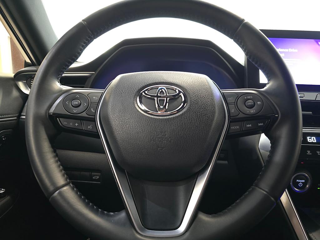 Thumbnail: 2023 Toyota Venza - 14
