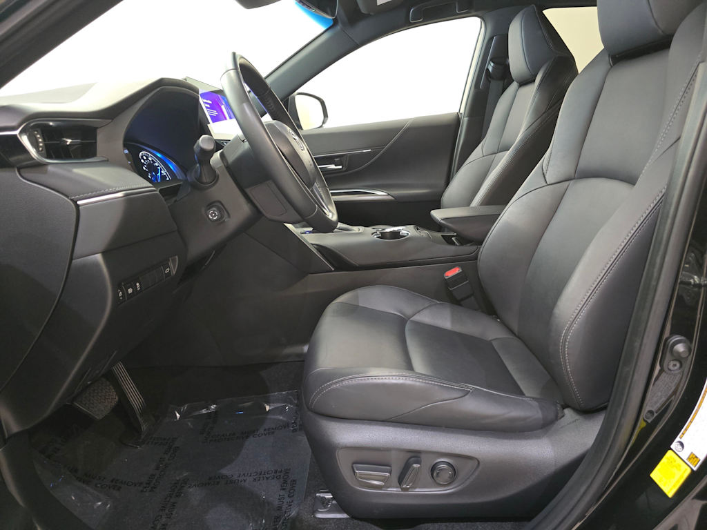 Thumbnail: 2023 Toyota Venza - 11