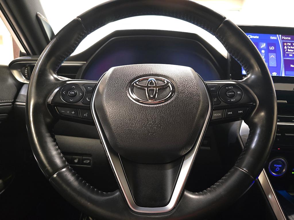 Thumbnail: 2021 Toyota Venza - 14