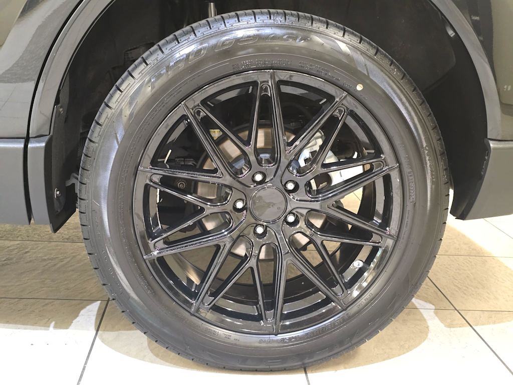 Thumbnail: 2021 Toyota Venza - 8