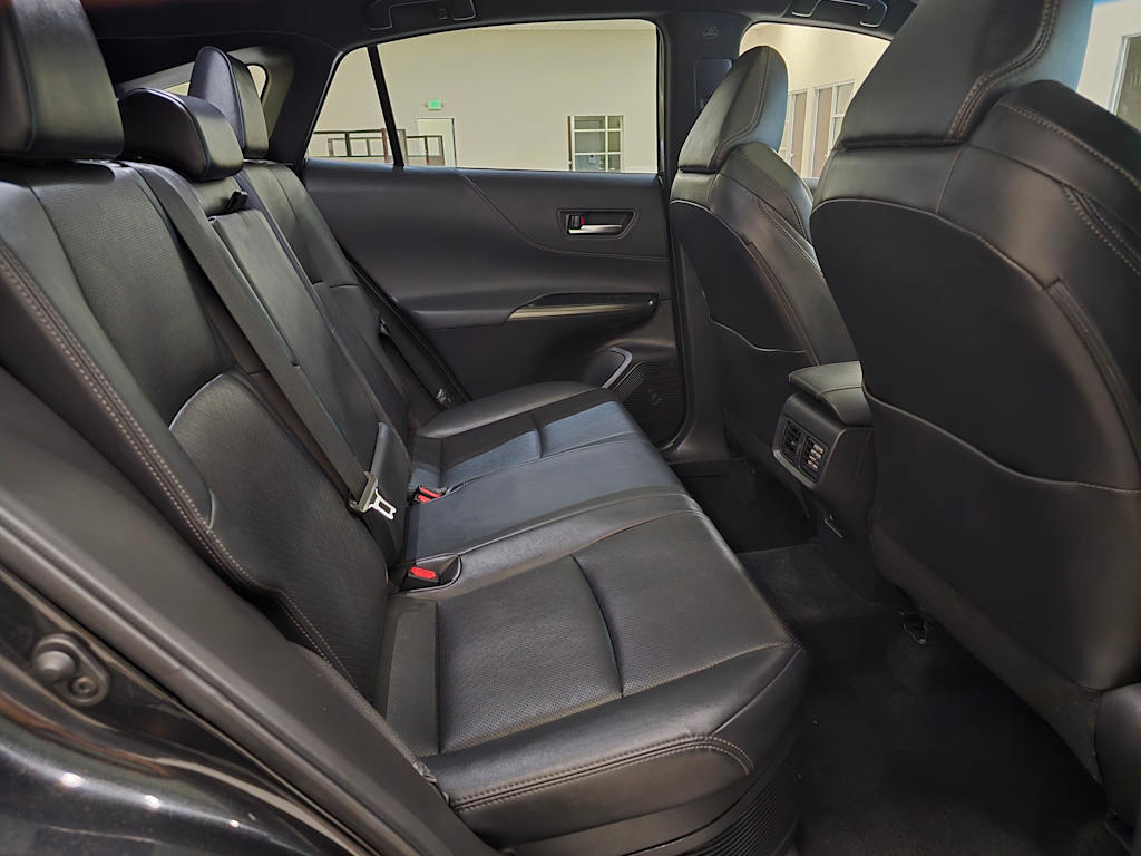Thumbnail: 2021 Toyota Venza - 29