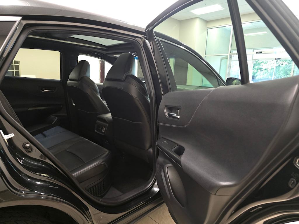 Thumbnail: 2021 Toyota Venza - 30