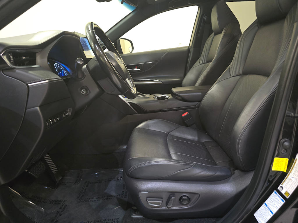 Thumbnail: 2021 Toyota Venza - 11