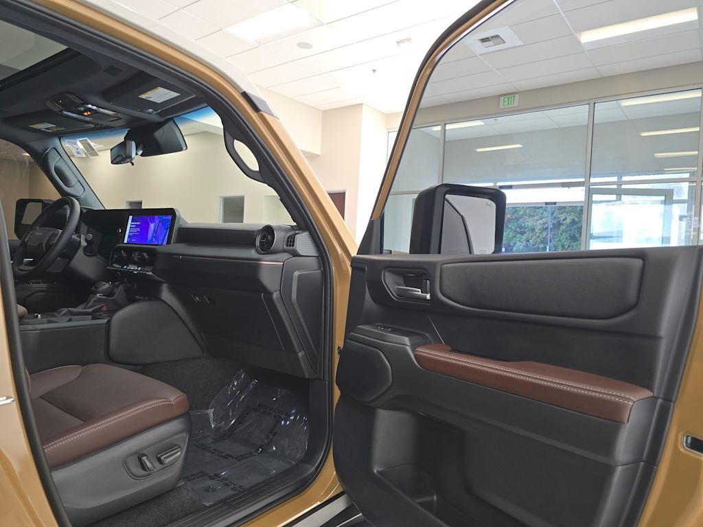 Thumbnail: 2026 Toyota Land Cruiser - 32