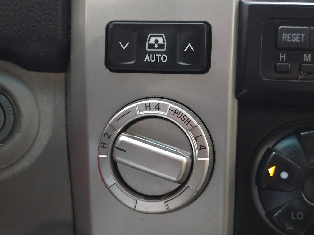 Thumbnail: 2006 Toyota 4Runner - 24