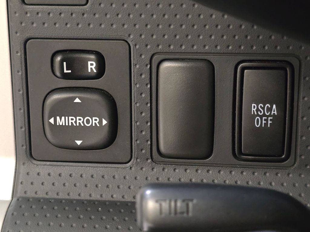 Thumbnail: 2014 Toyota FJ Cruiser - 27