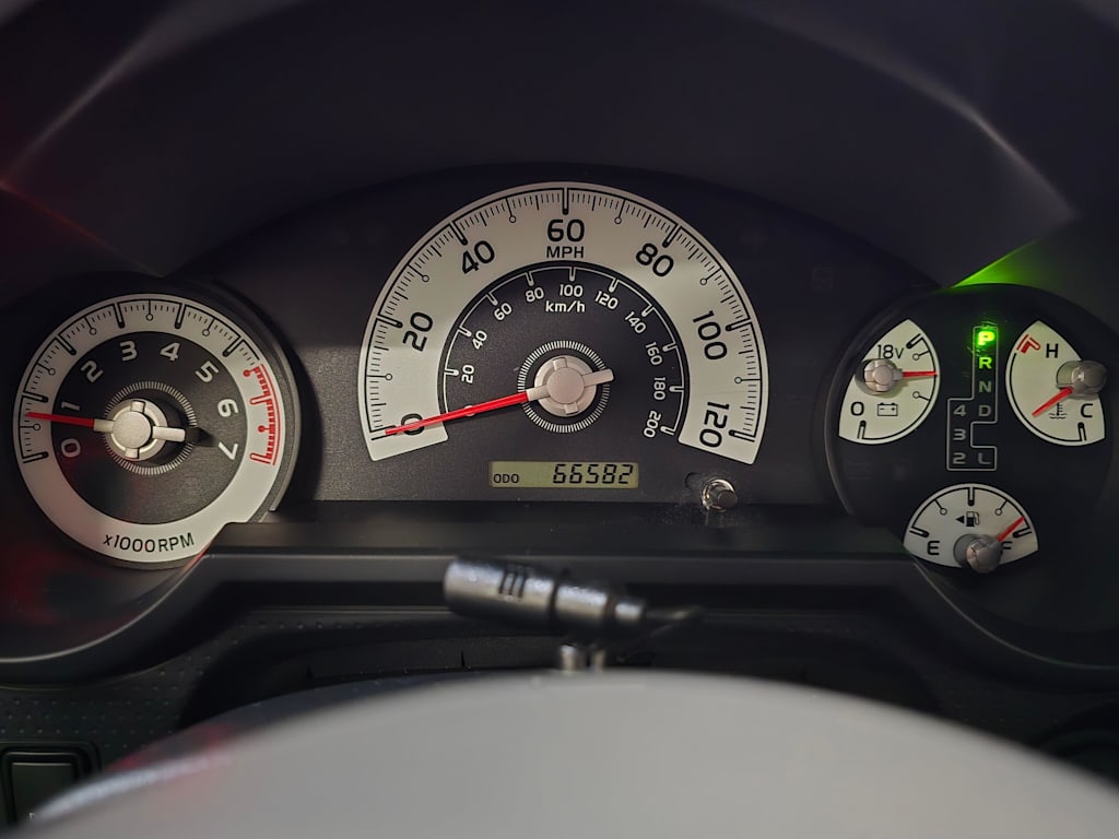 Thumbnail: 2014 Toyota FJ Cruiser - 17