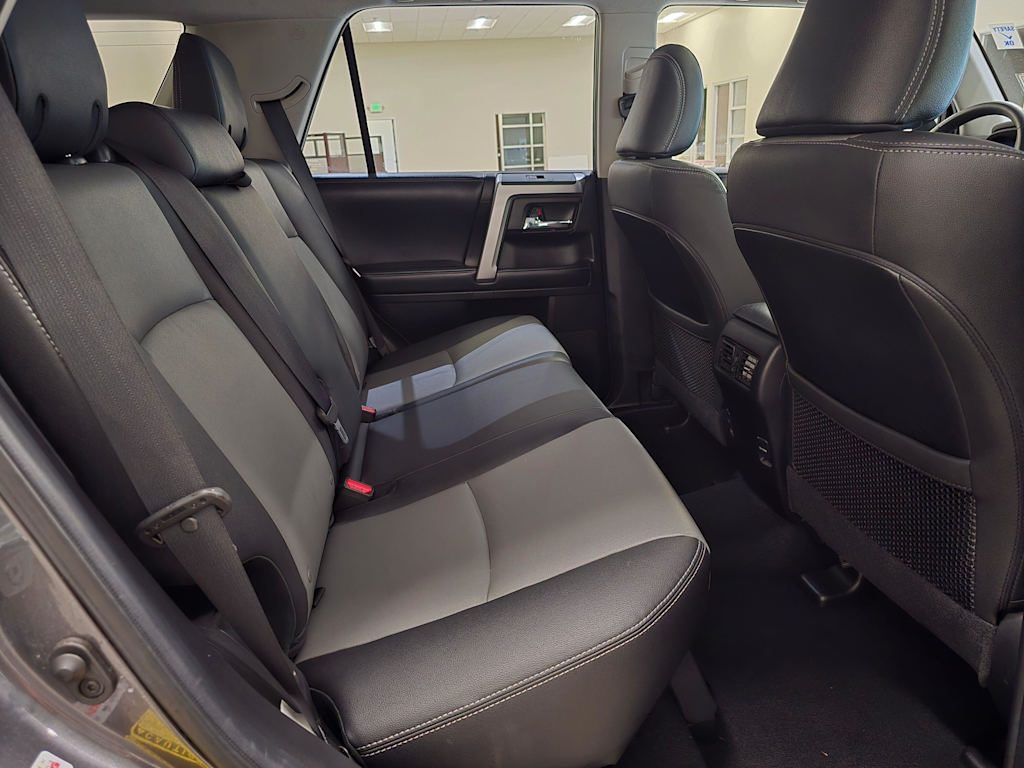 Thumbnail: 2019 Toyota 4Runner - 30