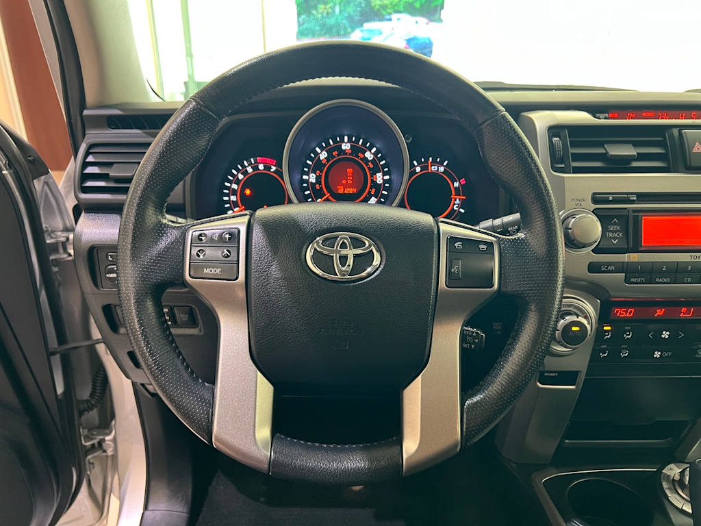 Thumbnail: 2011 Toyota 4Runner - 24