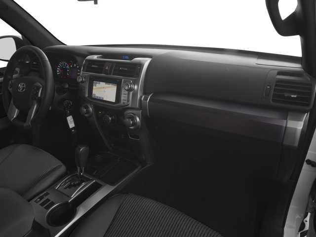 Thumbnail: 2017 Toyota 4Runner - 8