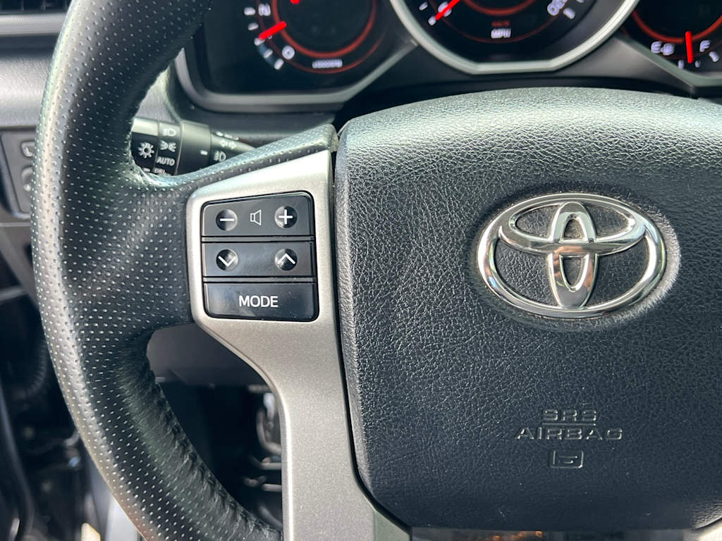 Thumbnail: 2011 Toyota 4Runner - 25