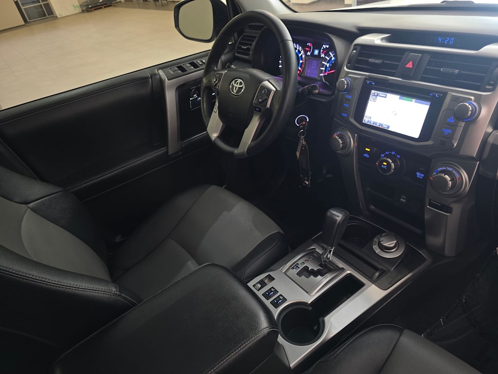 Thumbnail: 2019 Toyota 4Runner - 15