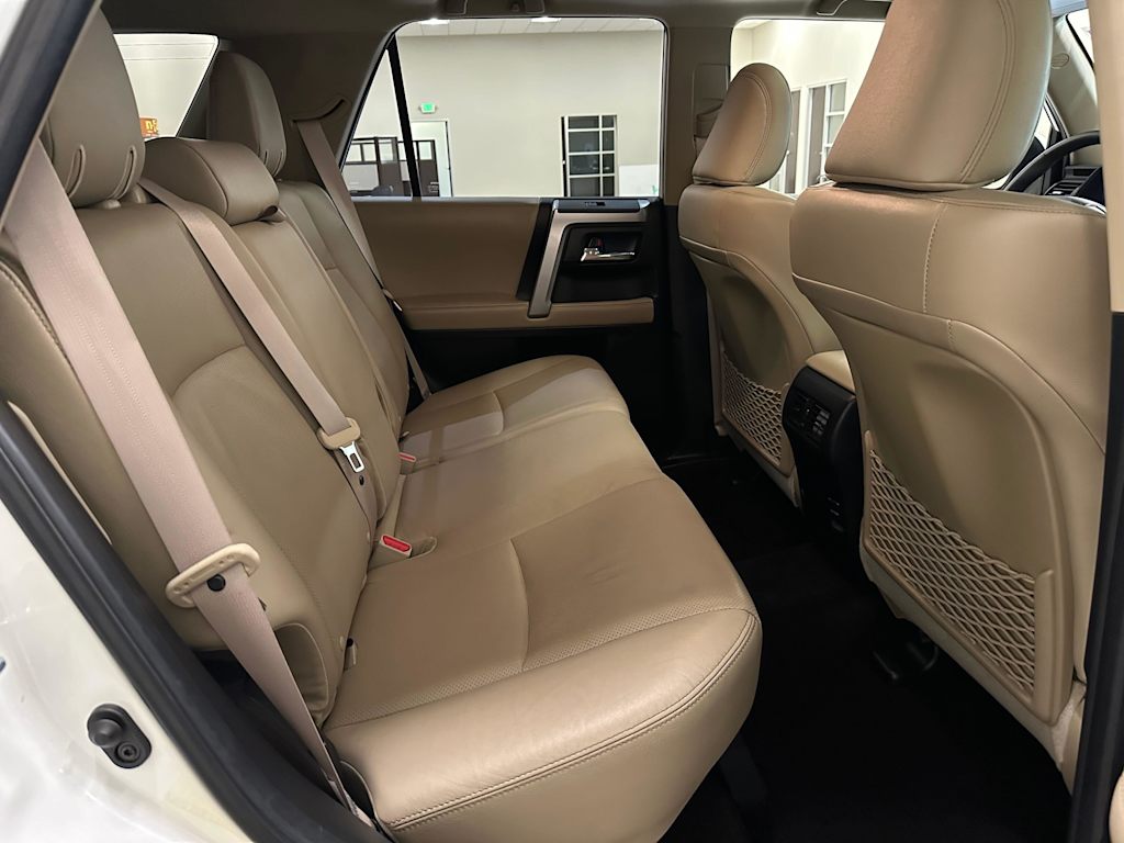 Thumbnail: 2019 Toyota 4Runner - 29