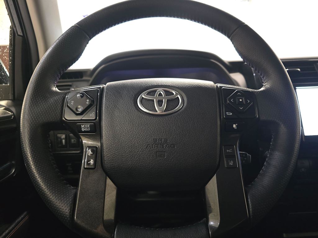 Thumbnail: 2020 Toyota 4Runner - 22