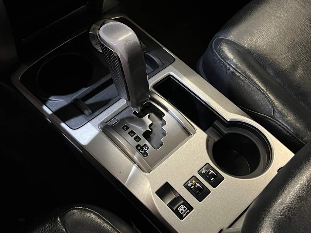 Thumbnail: 2012 Toyota 4Runner - 17
