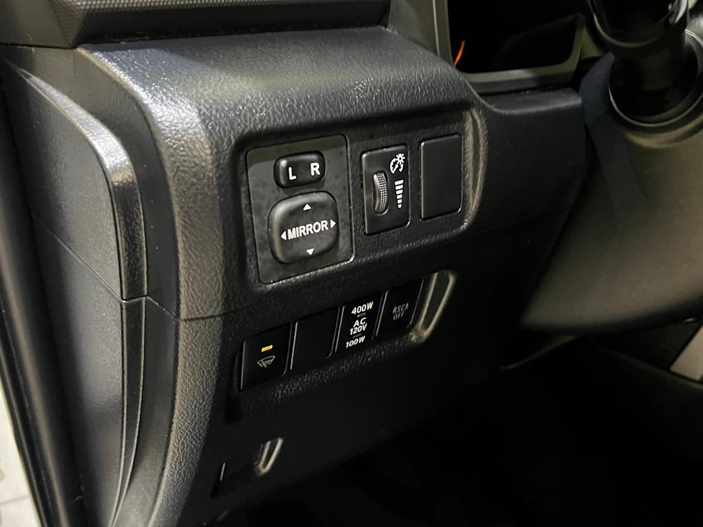 Thumbnail: 2012 Toyota 4Runner - 22