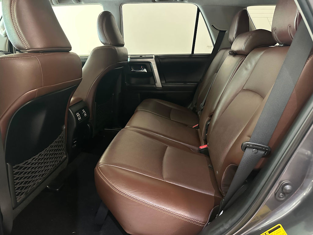 Thumbnail: 2018 Toyota 4Runner - 12