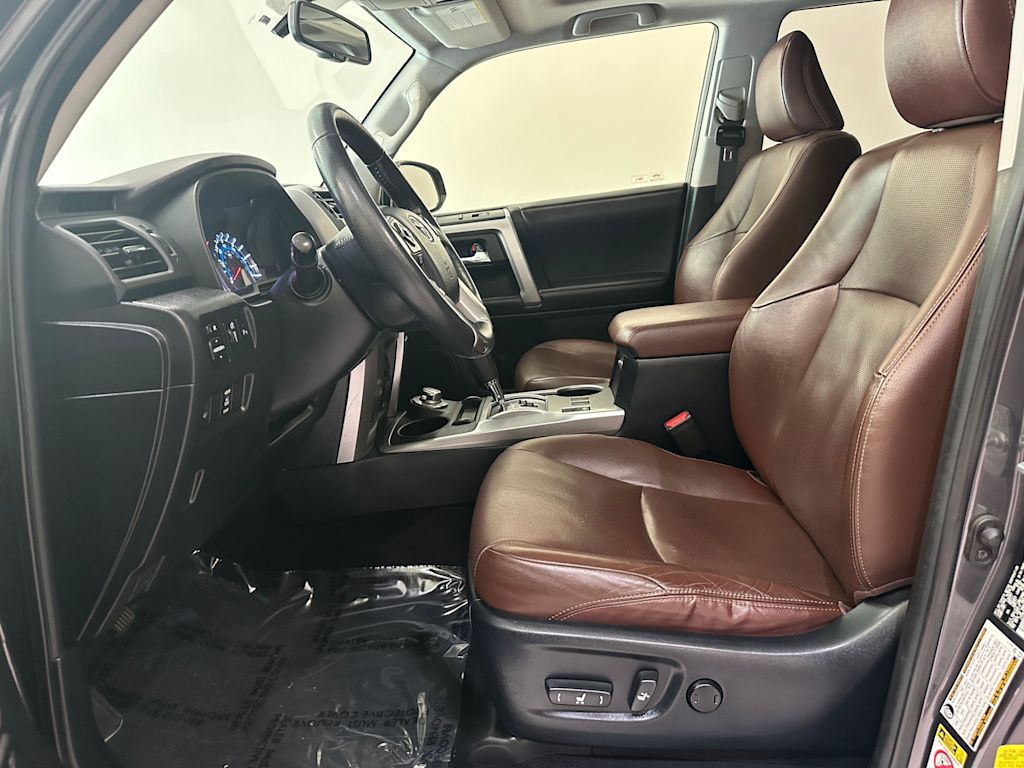 Thumbnail: 2018 Toyota 4Runner - 10