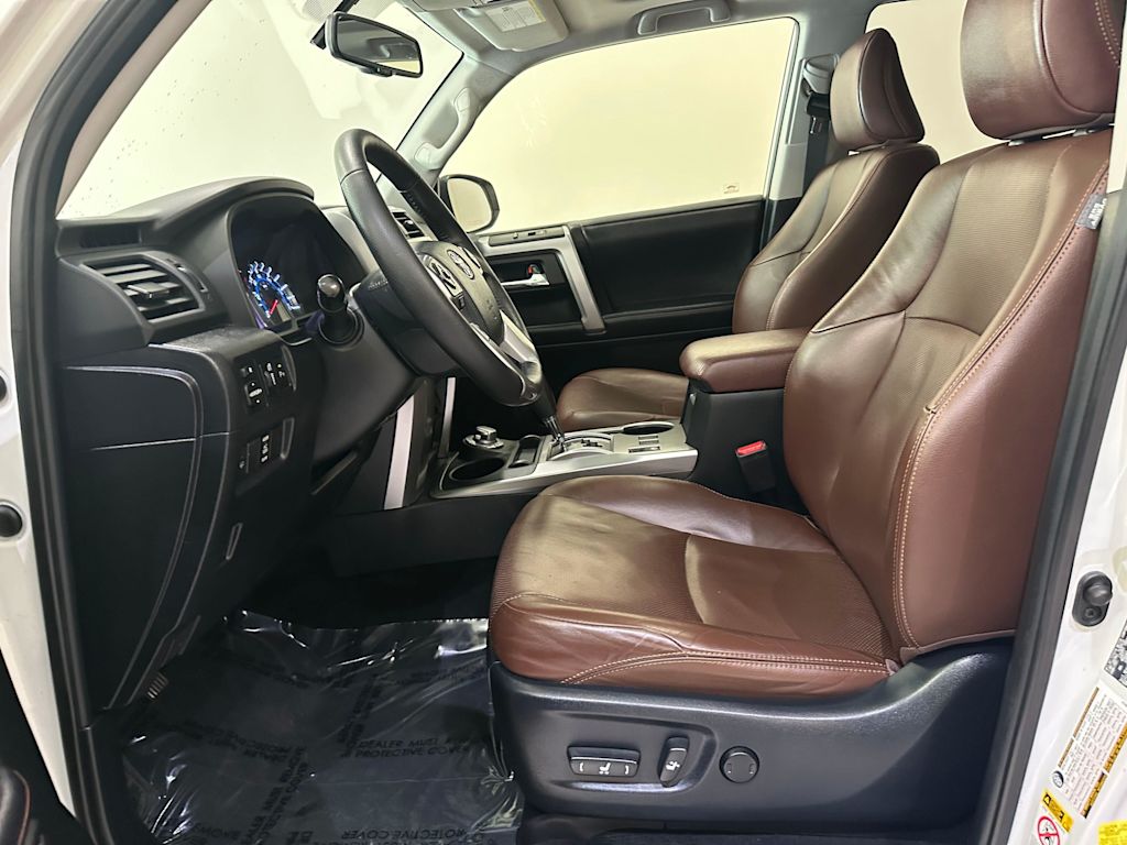 Thumbnail: 2018 Toyota 4Runner - 11