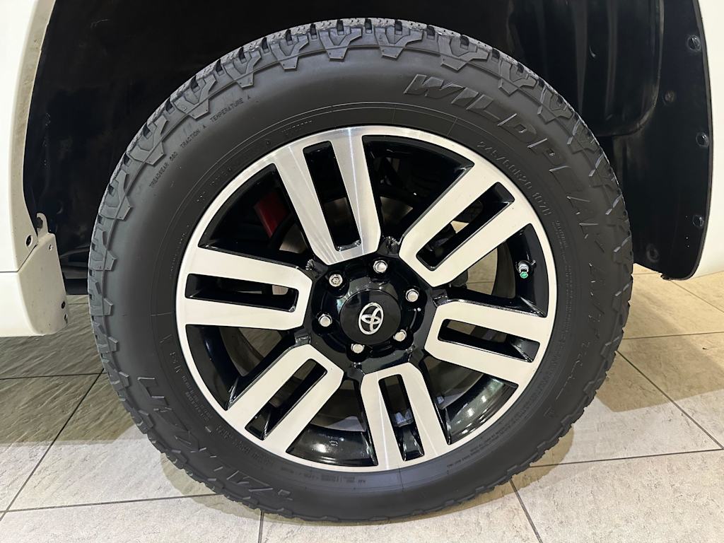 Thumbnail: 2018 Toyota 4Runner - 8