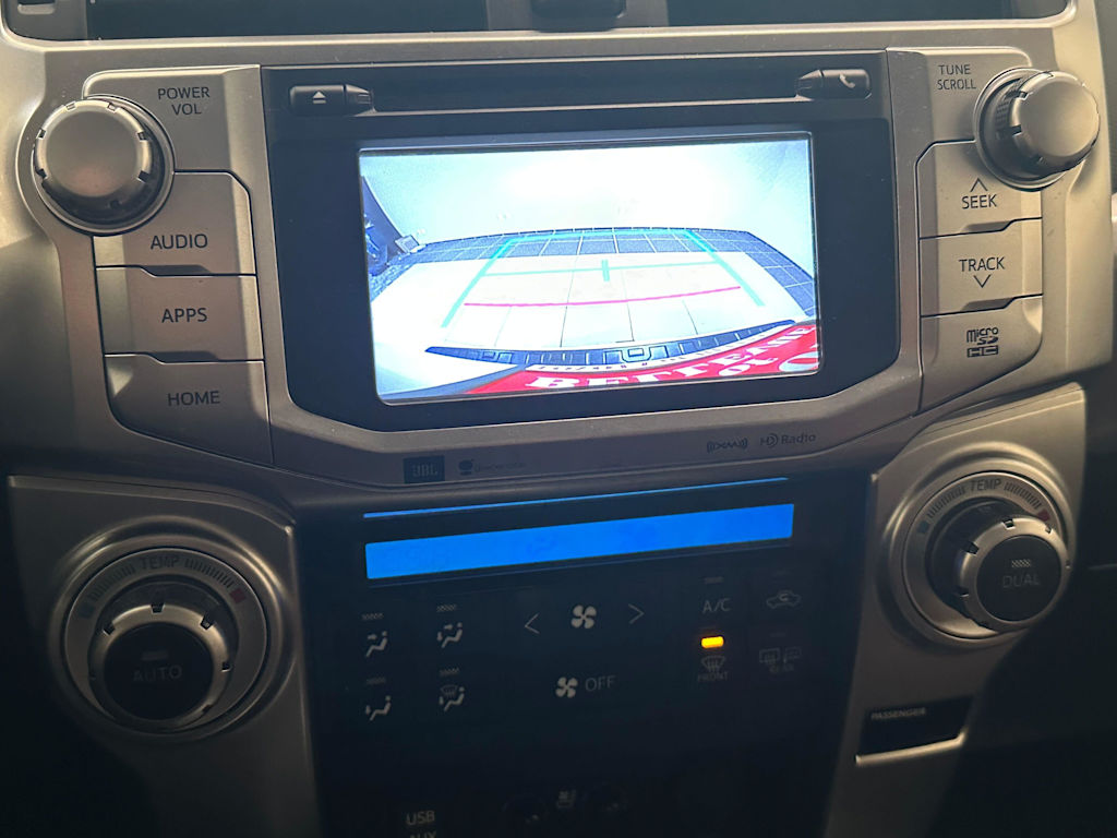 Thumbnail: 2018 Toyota 4Runner - 16