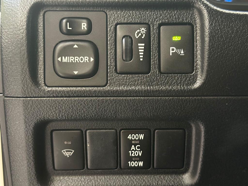 Thumbnail: 2018 Toyota 4Runner - 26