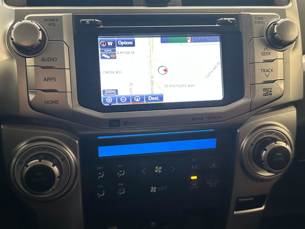 Thumbnail: 2018 Toyota 4Runner - 23