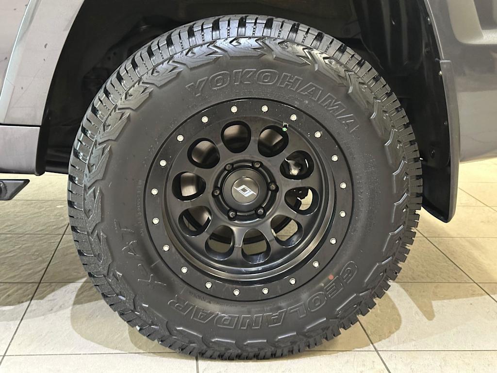 Thumbnail: 2019 Toyota 4Runner - 8
