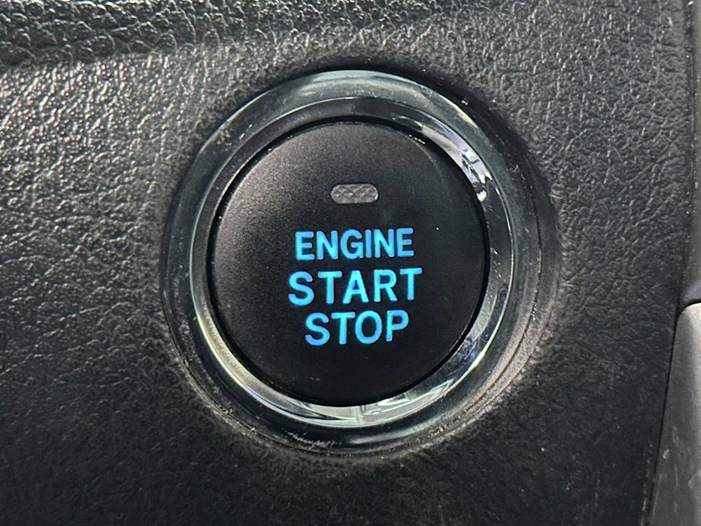 Thumbnail: 2019 Toyota 4Runner - 28