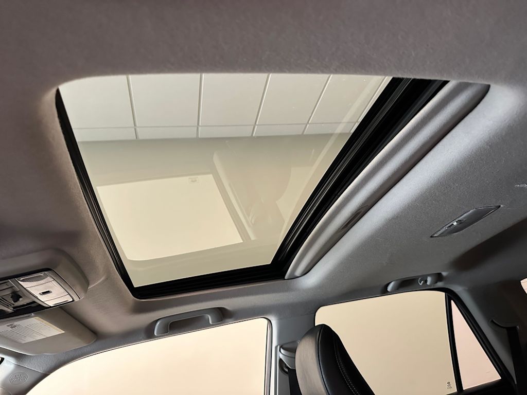 Thumbnail: 2019 Toyota 4Runner - 29