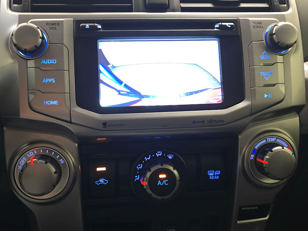 Thumbnail: 2017 Toyota 4Runner - 23