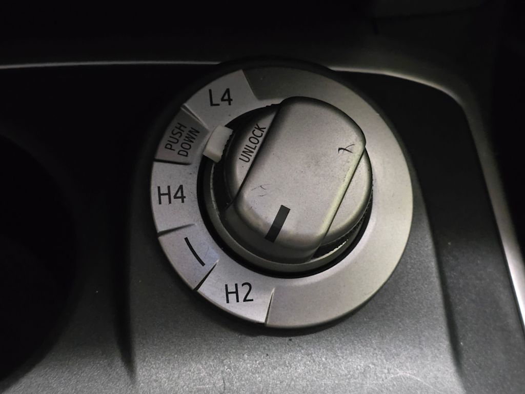 Thumbnail: 2017 Toyota 4Runner - 17