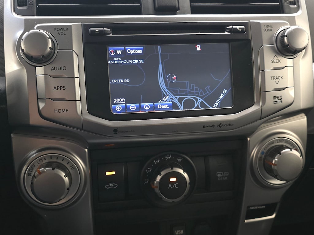 Thumbnail: 2019 Toyota 4Runner - 22