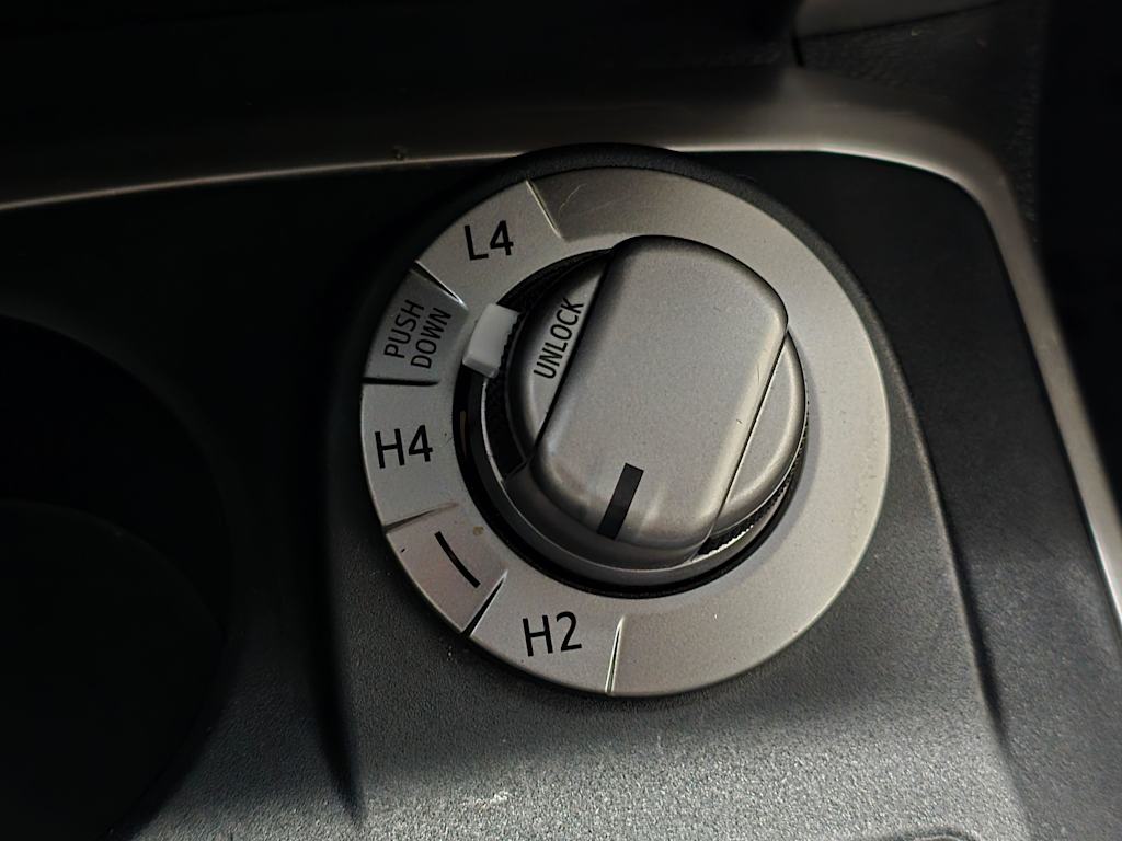Thumbnail: 2019 Toyota 4Runner - 16