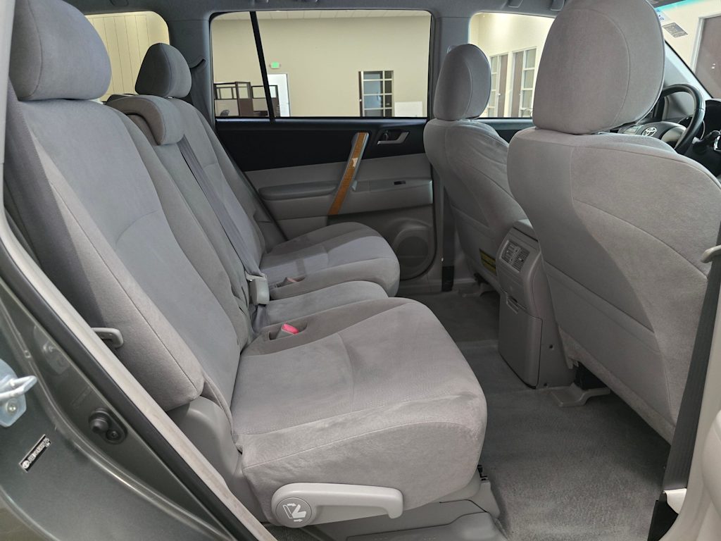 Thumbnail: 2008 Toyota Highlander - 29